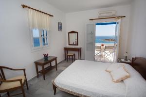 Arkas Inn Paros Greece