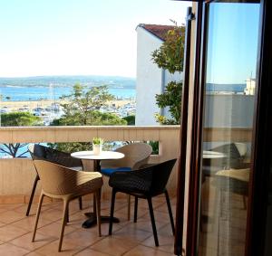 Apartmani Crikvenica 30072 - Goran