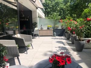 Sea Garden Apartment