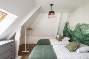 Green Lodge - Piscine chauffée et grand Jardin à proximité des Plages de Pléneuf Val-André