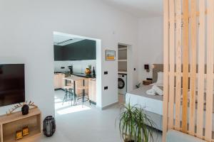 Andromahi Apartments & Suite