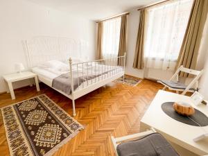 White Moon Apartment