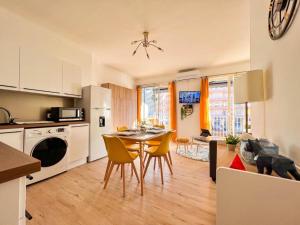 Appartement vue mer Parking privé Place Med