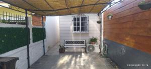 Playa, bosque y lago