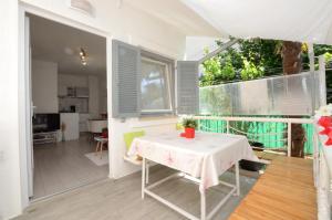 Apartment Sandy Bay 