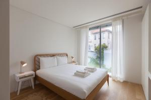 FLH Amoreiras Wood Design Flat