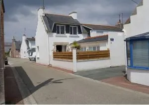 Maison de vacances 3* à 50m de la plage - Tréffiagat