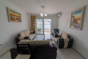 Sofi Apartments