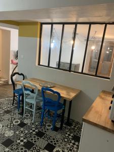 Maisons d'hotes Maison spacieuse et familiale : photos des chambres