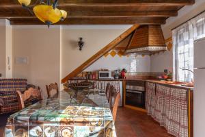 Casa de Teones con piscina privada