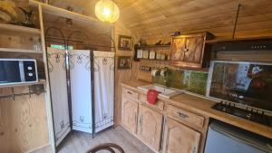 Lodges La roulotte : photos des chambres