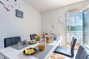 Maisons de vacances Delicate 1 bedroom close to the beaches - Dodo et Tartine : photos des chambres