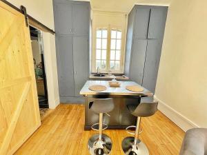 Appartements DOMFRONT-BNB : CHIC & CONFORT : photos des chambres