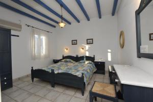 Georges beach studios Aliki Paros