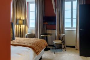 B&B / Chambres d'hotes Hotel de la Plage : Chambre Familiale - Vue sur Mer