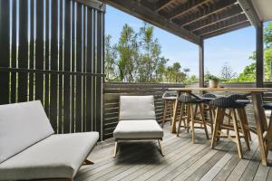 Duke St Convenience at your doorstep Beach living in the heart of the village close to cafes Ocean glimpse