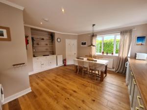 South Lodge, Glenfintaig