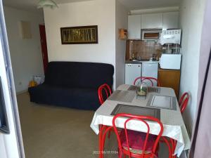 St Pierre La Mer,Appartement T2 en residence calme