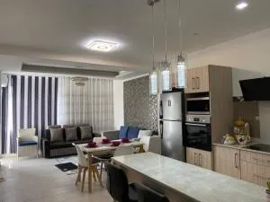Stylish & Luxury 2-bed parkside apart with pool - Vacoas
