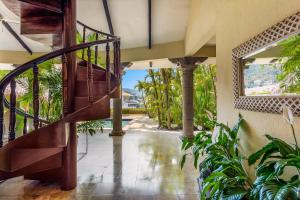 Gorgeous, Lovely Home at Casa Ciclamor