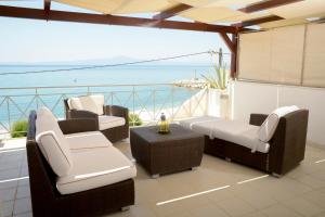 AGALI 2 Superior Mezonet front of the sea