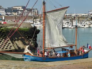 Appartements LE WELCOME vue port appartement plain pied : photos des chambres