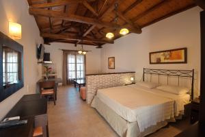 Yalis Hotel