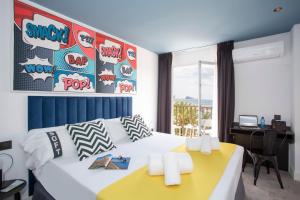 Casual Pop Art Benidorm by Casual Hoteles