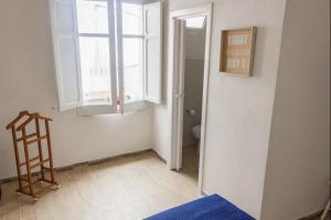 [DOWNTOWN SELINUS] Bright apartment with courtyard