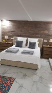 MINI POOL ROOMS - ULTRACENTRAL - piscina cu hidromasaj