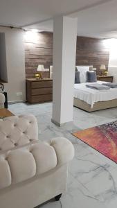 MINI POOL ROOMS - ULTRACENTRAL - piscina cu hidromasaj