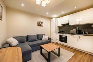 Old Town Market Place Penthouse by BookingHost