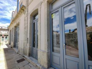 Coutinho Apartment - Modern Ap in the City Centre with Balcony