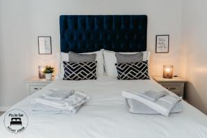 Stylish Belfast City Centre 2 Bedroom Apt Free Parking