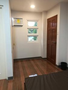 Overnight Villa Transient House