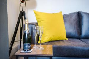 Spacious 4-bed house in Crewe by 53 Degrees Property, ideal for Business & Contractors, Great Location - Sleeps 8