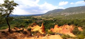 Maisons de vacances Aux portes du Luberon : photos des chambres