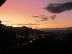 Vista para o mar, Wi-Fi e conforto em Ilhabela