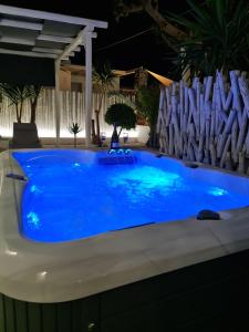 King Suite with Spa Bath room in Zoumis Studios