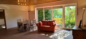 Antikhüttchen - Stemmen