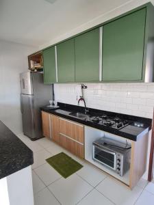 Relaxe na banheira de hidromassagem com vista mar