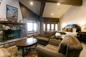 Bald Eagle Three Bedroom Suite in the Heart of Park City condo