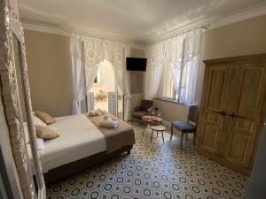 The world suite