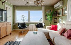 3 Bedroom Gorgeous Home In Visby
