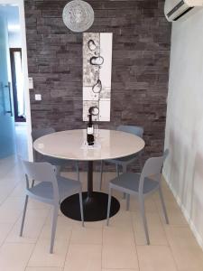 Lucia Exclusive with parking in the garage