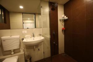 Homestays at Rajhans BELLIZA Near Airport