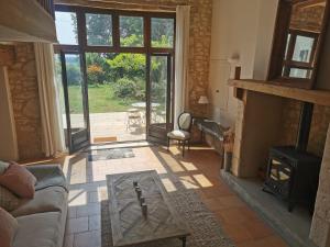 Maisons de vacances Gite Les Barts-Loubes Bernac nr Plum Village&Eymet : photos des chambres