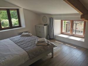 Gite Les Barts-Loubes Bernac nr Plum Village&Eymet