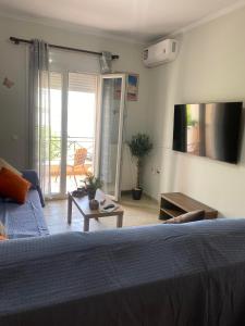 dimitris house 2