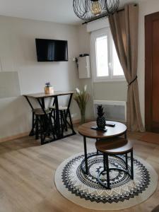 NOUVEAU : RustikHouse - À 2 pas de la Gare RER C